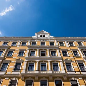 ** Hotel Lehrerhaus Österreich